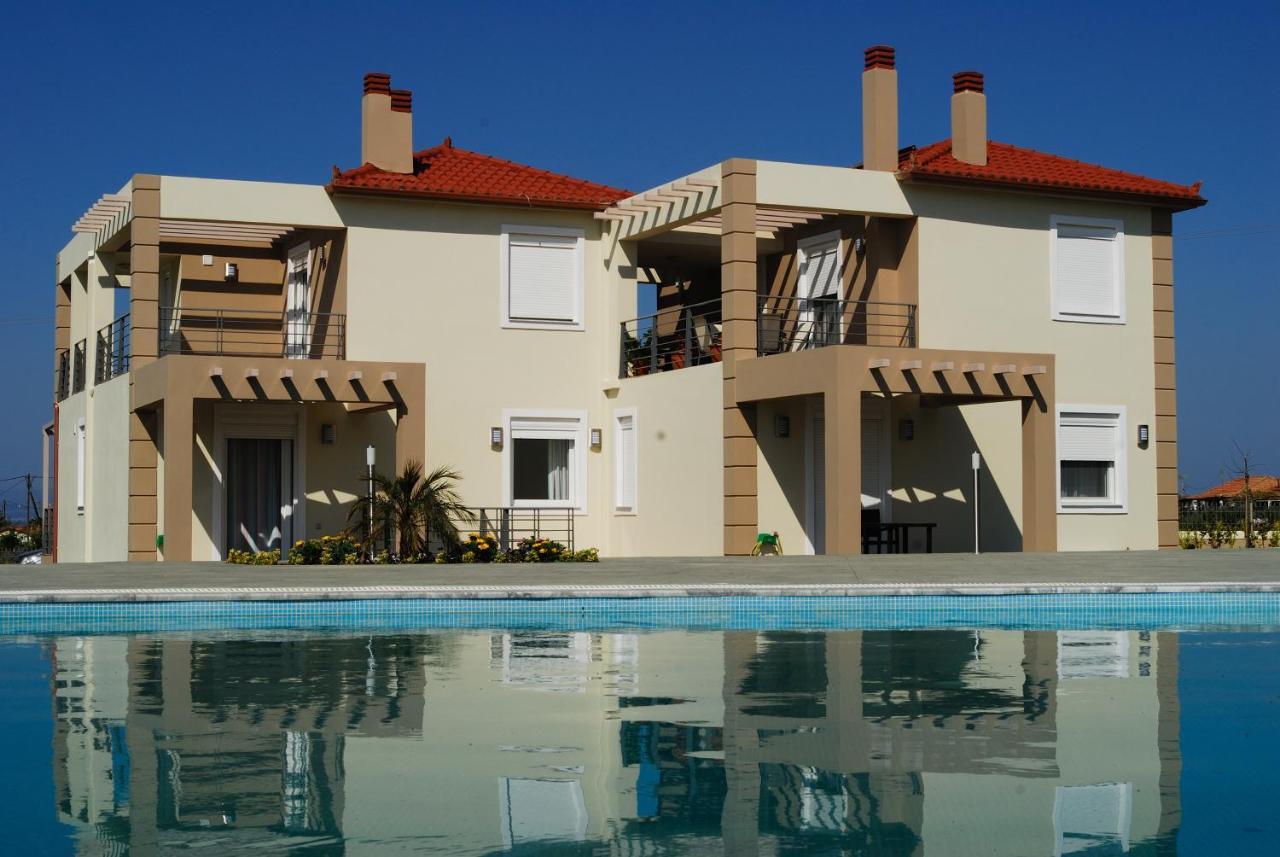 Antonios Village Hotel&Apartments Arkoudi Buitenkant foto