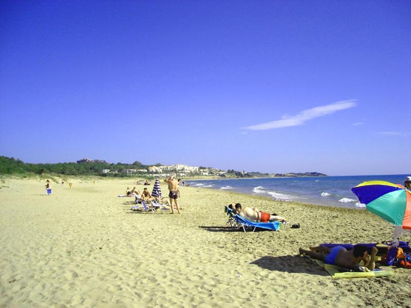 Antonios Village Hotel&Apartments Arkoudi Buitenkant foto