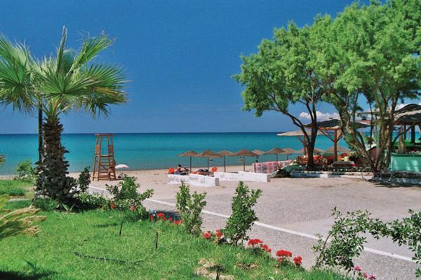 Antonios Village Hotel&Apartments Arkoudi Buitenkant foto