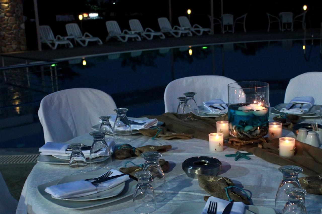 Antonios Village Hotel&Apartments Arkoudi Buitenkant foto