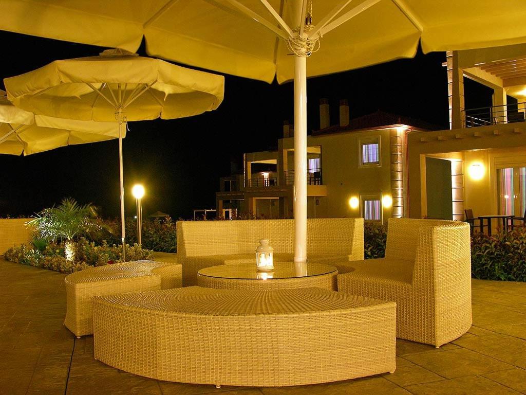 Antonios Village Hotel&Apartments Arkoudi Buitenkant foto